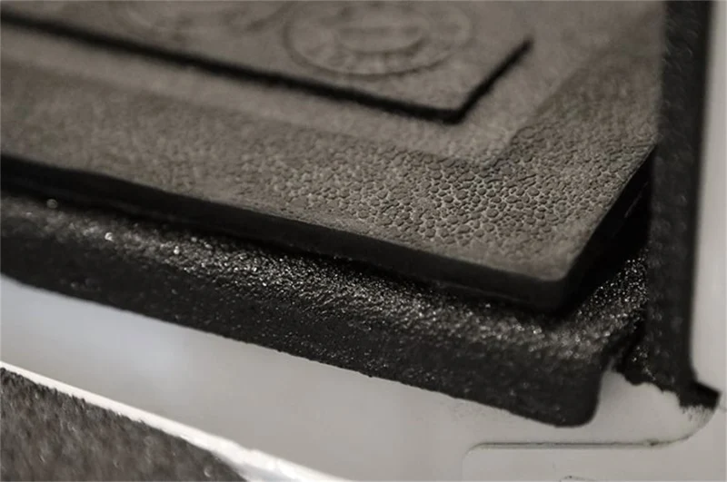 Dee Zee 19-23 Chevrolet Silverado Heavyweight Bed Mat - Custom Fit 6 1/2Ft Bed (X Pattern)