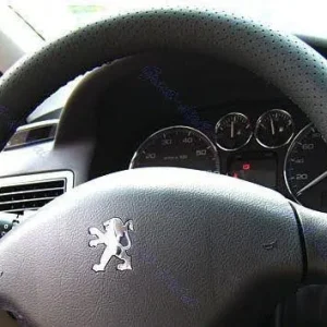 Capa de volante em cabedal