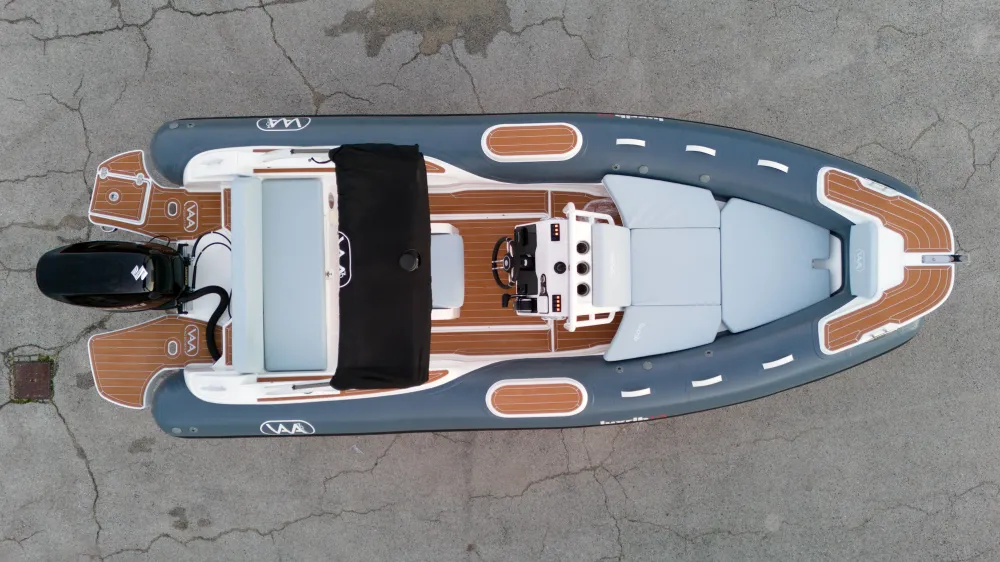 Gommone LuxRib19 - Calcola il Tuo Preventivo