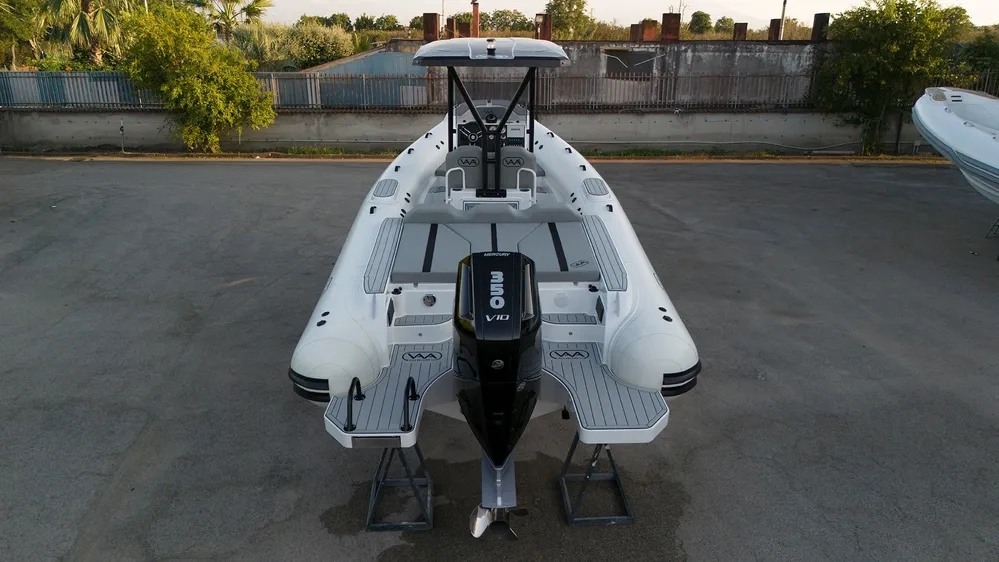 Gommone LuxRib25 - Calcola il Tuo Preventivo