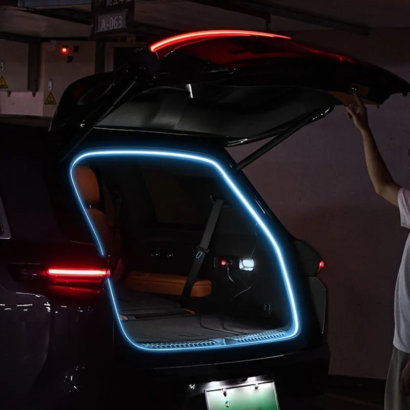 Tesla Modelo Y Tira de tronco LED em vermelho - 12 volts com conector