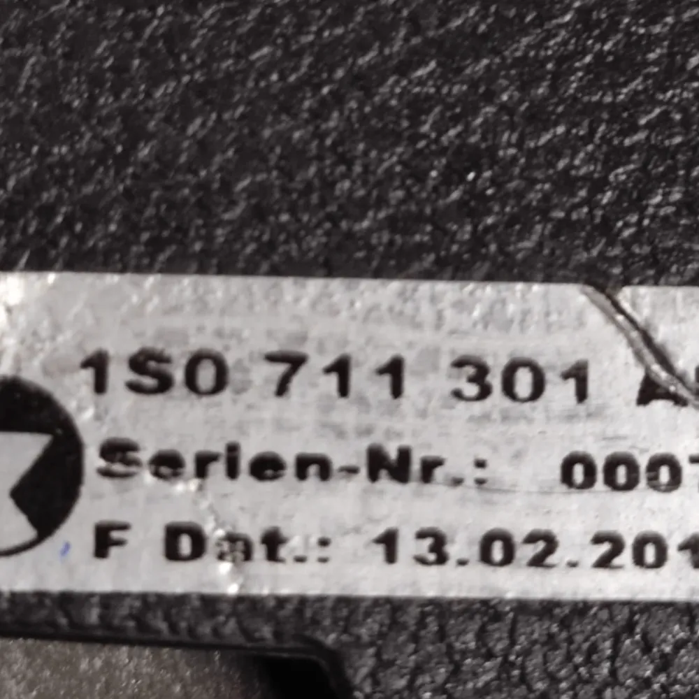 Alavanca de freio de mão Volkswagen Up COD: 1S0711301 (2011-2016)