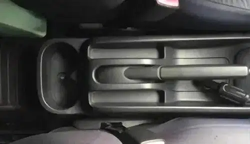 Apoio de braço central premium com 3 portas USB Daihatsu Terios