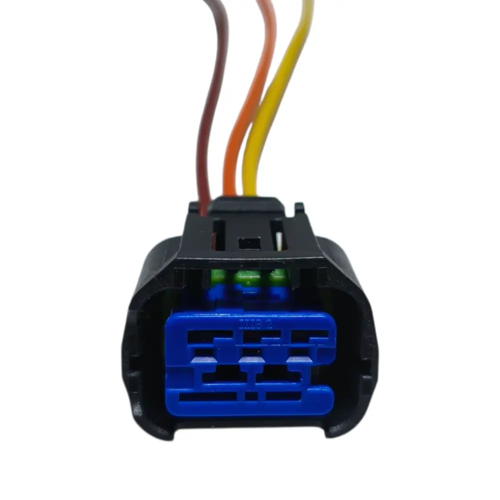 Conector Automotriz De 3 Pines AutoRepuestos CF