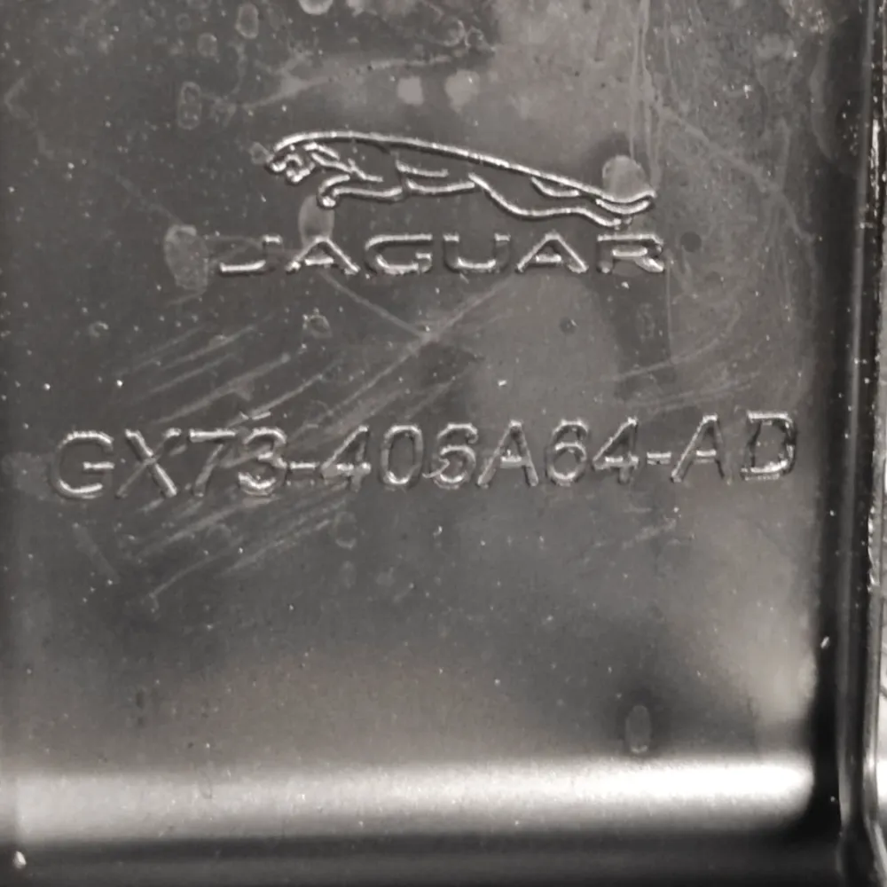Batti Hood Jaguar Xe Cod: GX73406A64AD (2016)