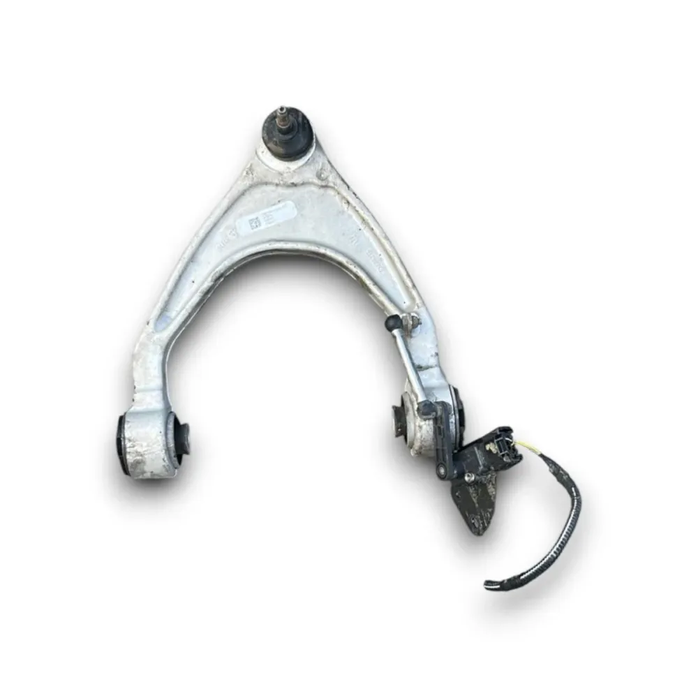 Braço de suspensão dianteira direita Maserati Levante cod.06700319940 3.0 gasolina (2016 > )