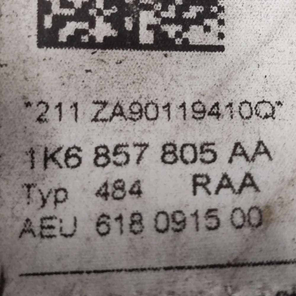 Cinto de seguranç traseiro esquerdo Volkswagen Golf VI COD: 1K68578055AA (2008-2012)