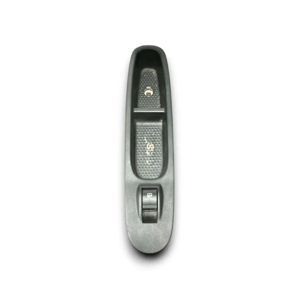 Comandos de vidros elétricos dianteiros direito lancia ypsilon cod. 735531347 (2005 >)