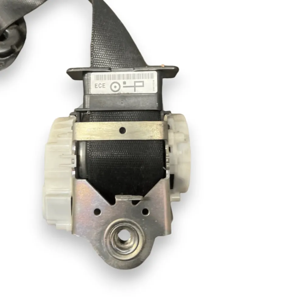 Corrente de seguranç frontal esquerda (SX) BMW 3 E90 Series (2005 2013) COD: 33059848