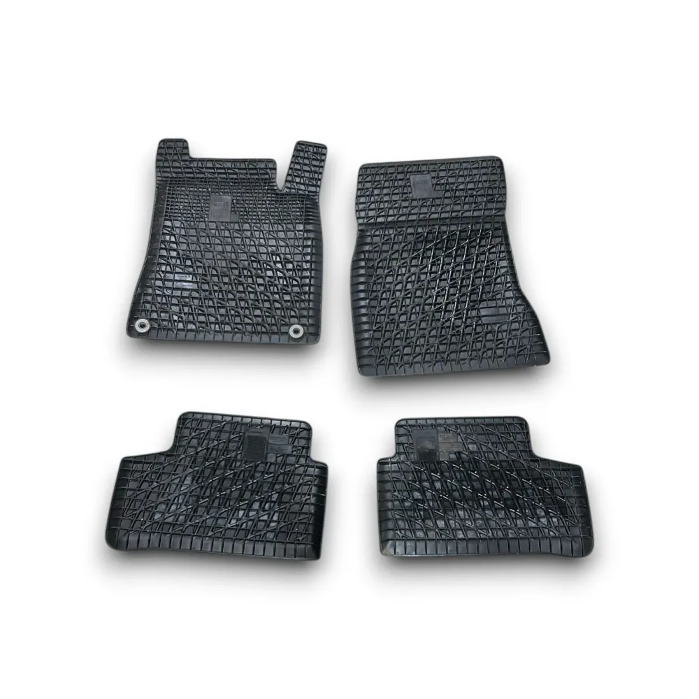 Definir 4 Mercedes Benz GLA Rubber Tapets (H247) (2020>)