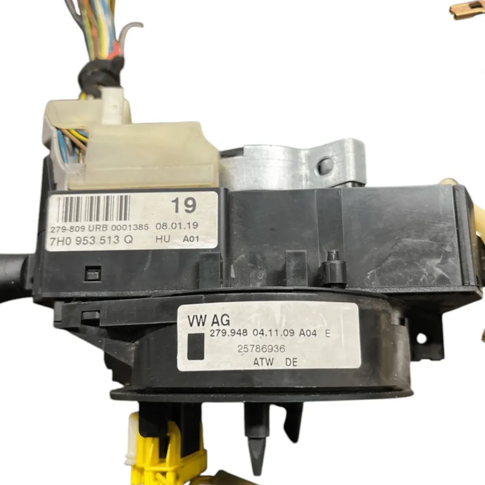Devoluci com Skoda Roomber (2006-2015) Soldou Contato Cod.7H0953513 / 279948