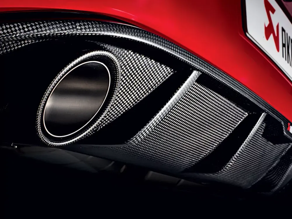 Difusor Traseiro em Fibra de Carbono Akrapovič VW Golf MK7 GTI 2.0TSI