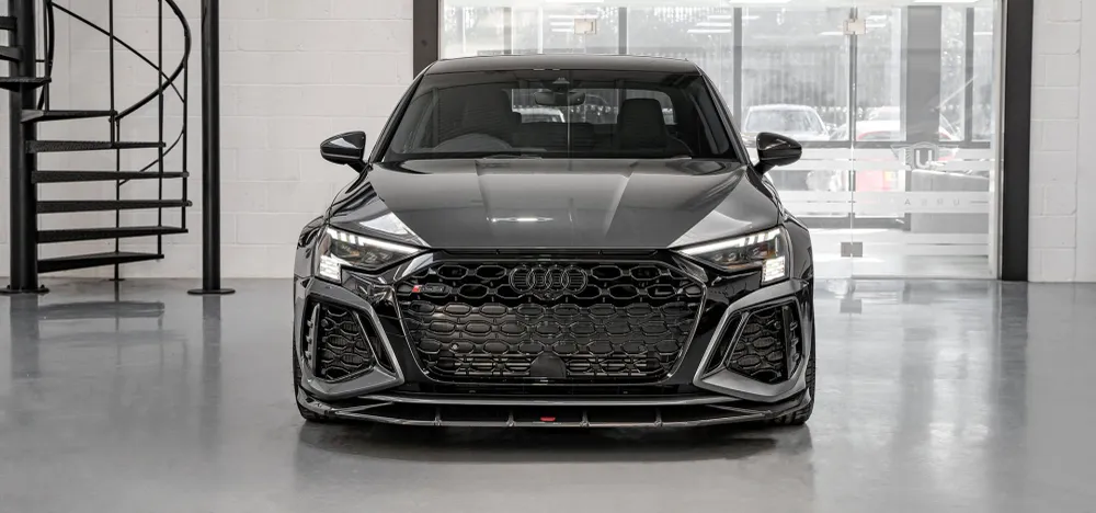 Divisor Frontal em Carbono Urban Automotive Audi RS3 8Y