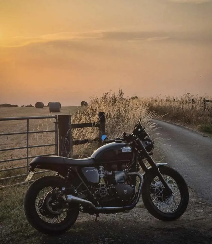 Escapamento para Bonneville T100 Air Cooled - Saturn V Brushed