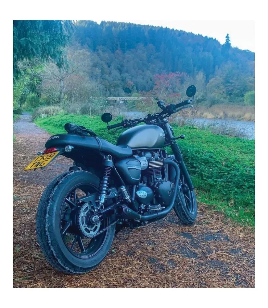 Escapamento para Bonneville T100 - T120 desde 2016 - Saturn V Preto