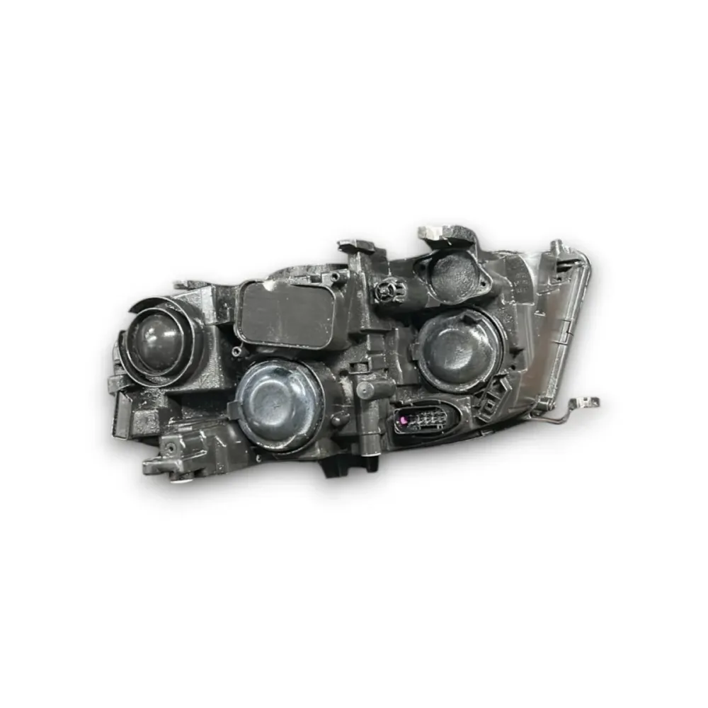 Farol / farol halógeno dianteiro esquerdo Audi A4 (B8) cod.8k0941004 (2007 > 2011)