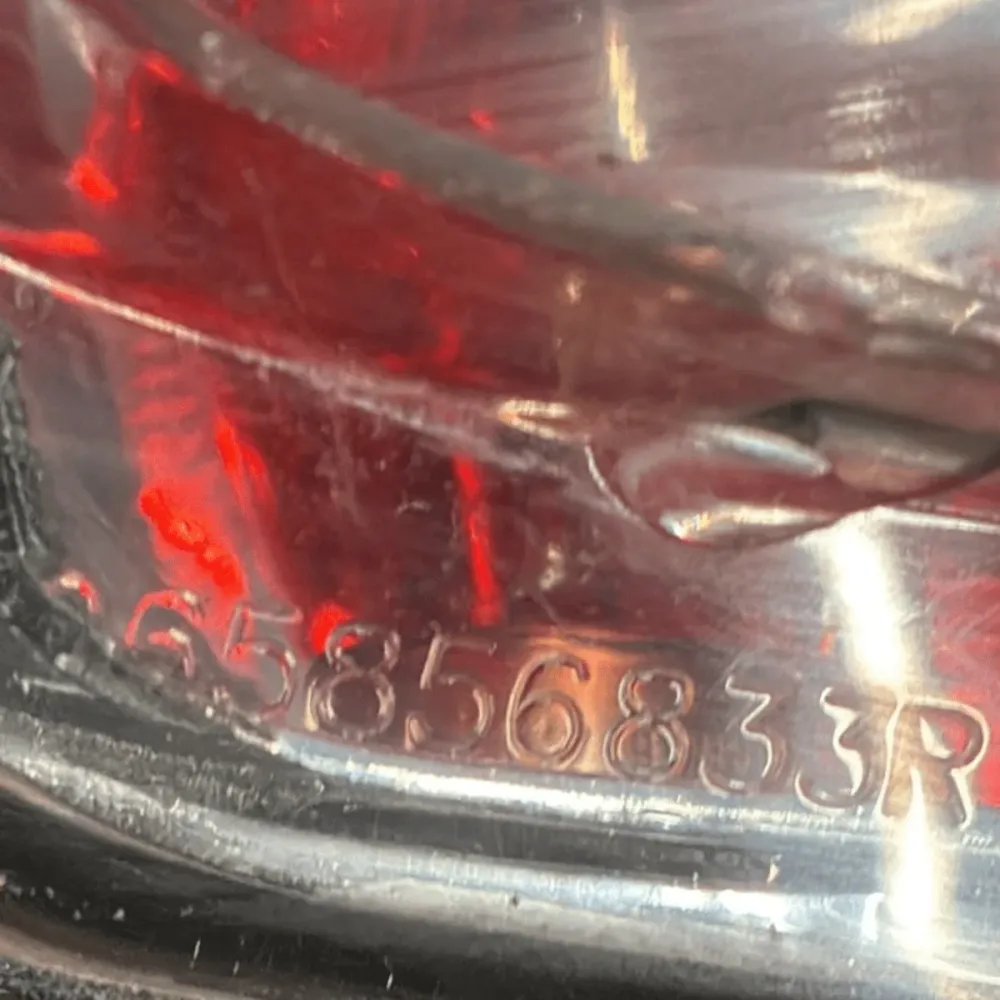 Farol / lanterna do para-choque traseiro direito renault zoe cod . 265856833r ( 2013 > 2019 )