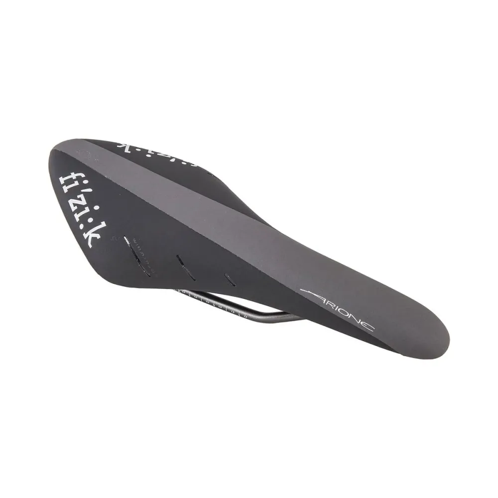 FIZIK ARIONE R3 REGULAR Selim Kium Rails Preto