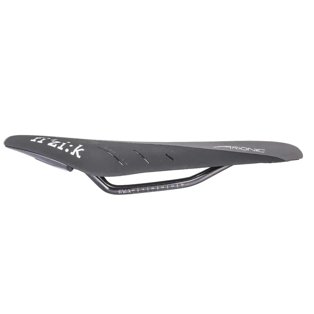 FIZIK ARIONE R3 REGULAR Selim Kium Rails Preto