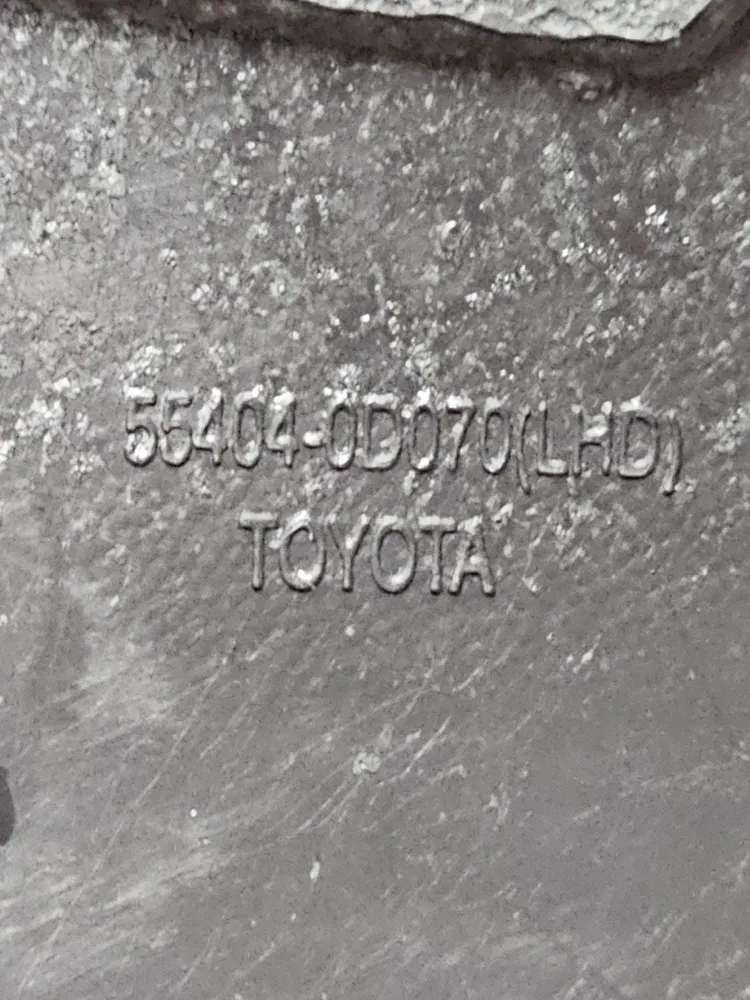 Guia do lado do ar Bocchetta Toyota Yaris XP130 COD: 554040D070 (2011-2019)