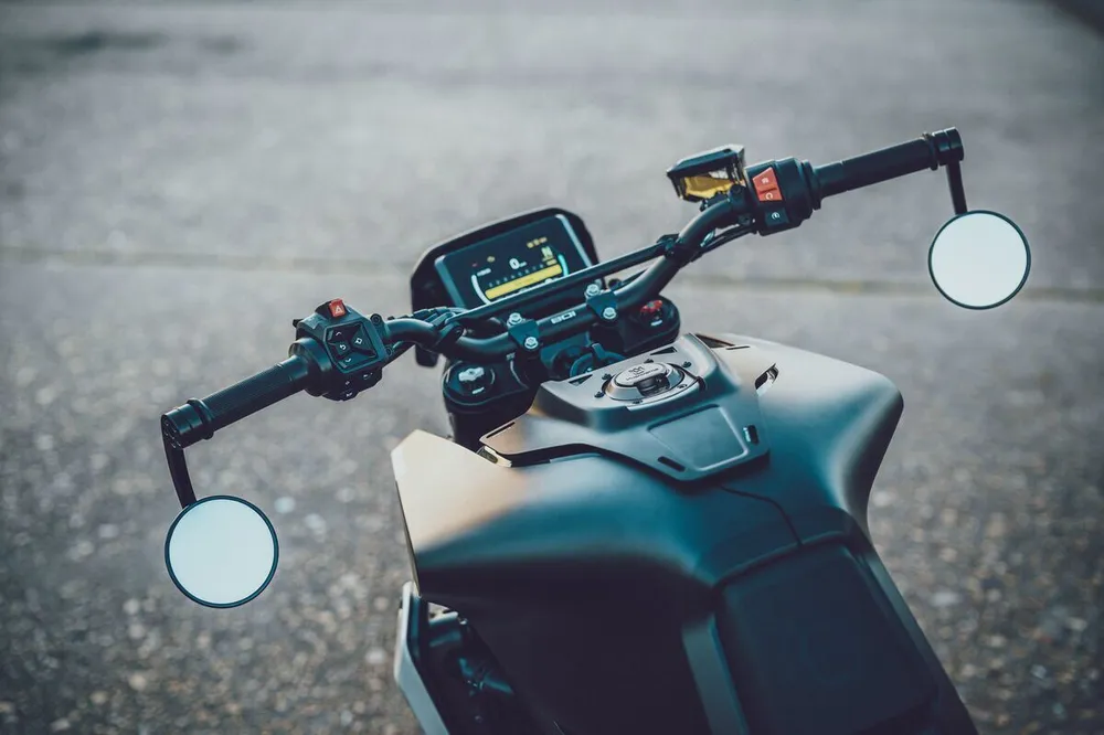 Espejo Retrovisor de Tope de Manillar Svartpilen HUSQVARNA