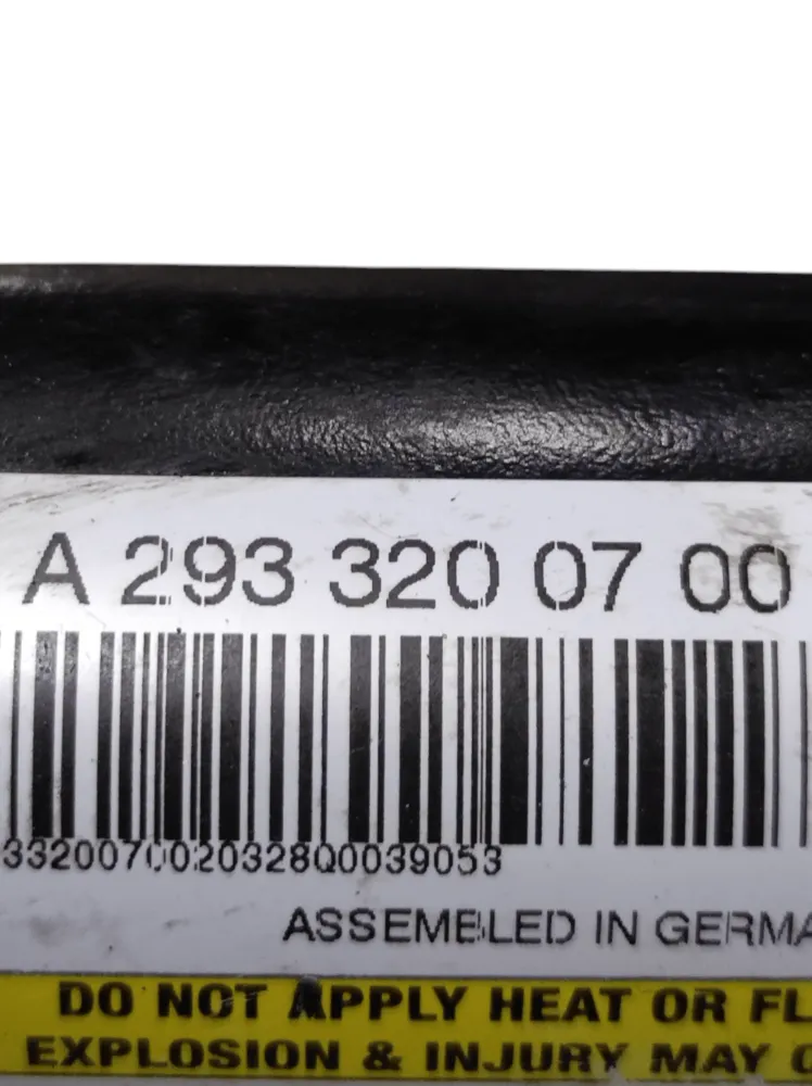 Mercedes Benz EQC COD: A2933200700 (2019-2023) Absorvedor de choque dianteiro / suspensão dianteira)