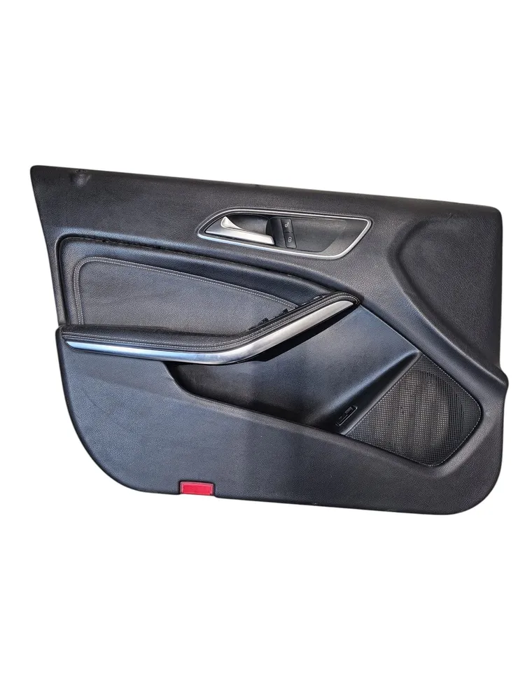 Mercedes GLA X156 COD: A1767202300 (2013-2019) Porta da frente