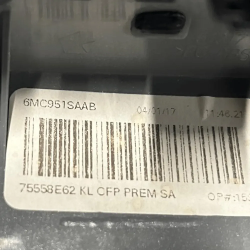 Máscara de autorádio jeep cherokee kl cod:6MC951SAAB (2013 > 2023)