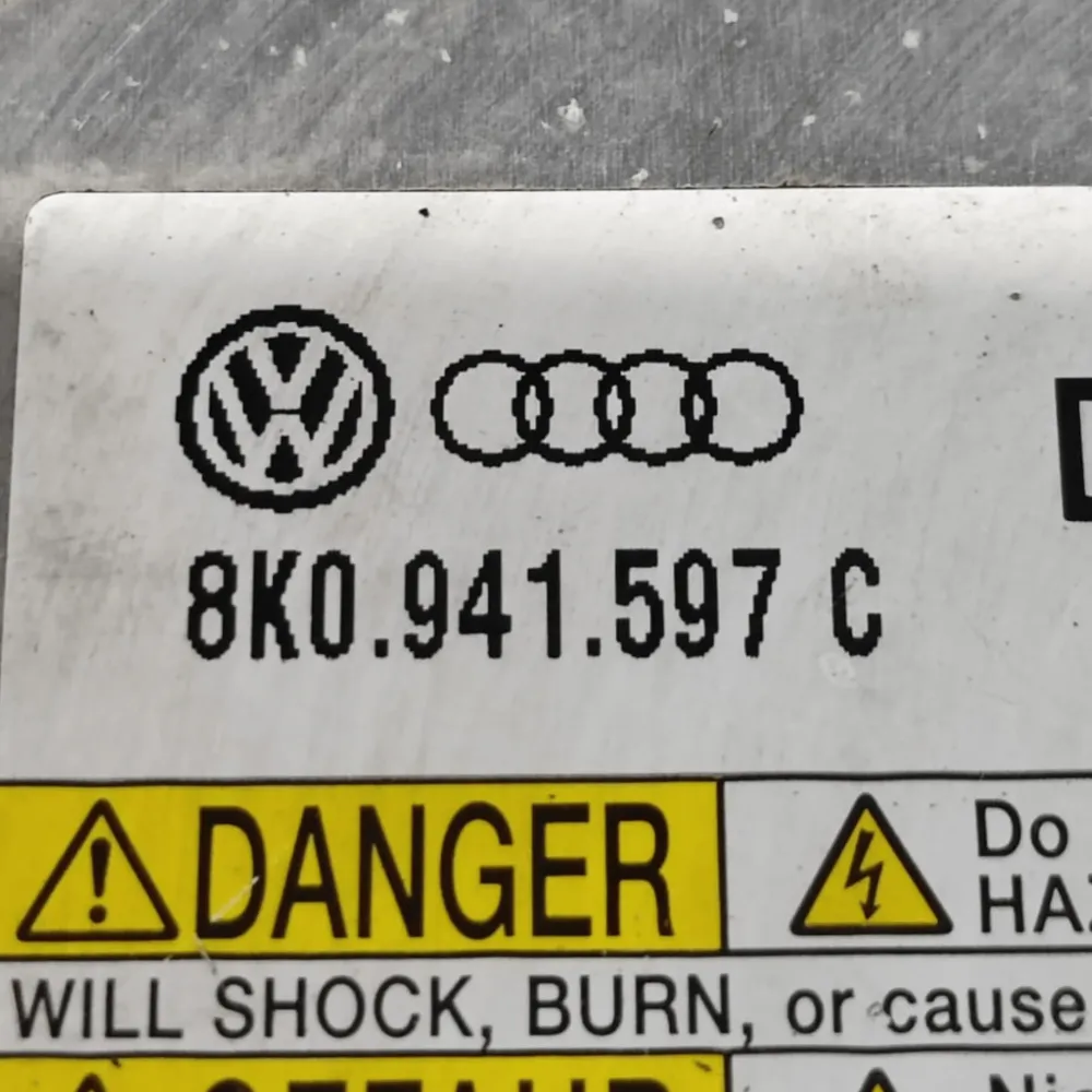 Par de fãs do Xeno Volkswagen Polo 6R COD: 8K0941597C (2009-2017)