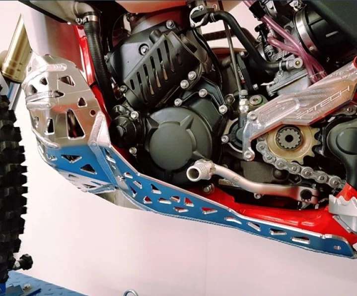 Protecção de Cárter e Escape P-TECH GAS GAS EC 250/300 18-20