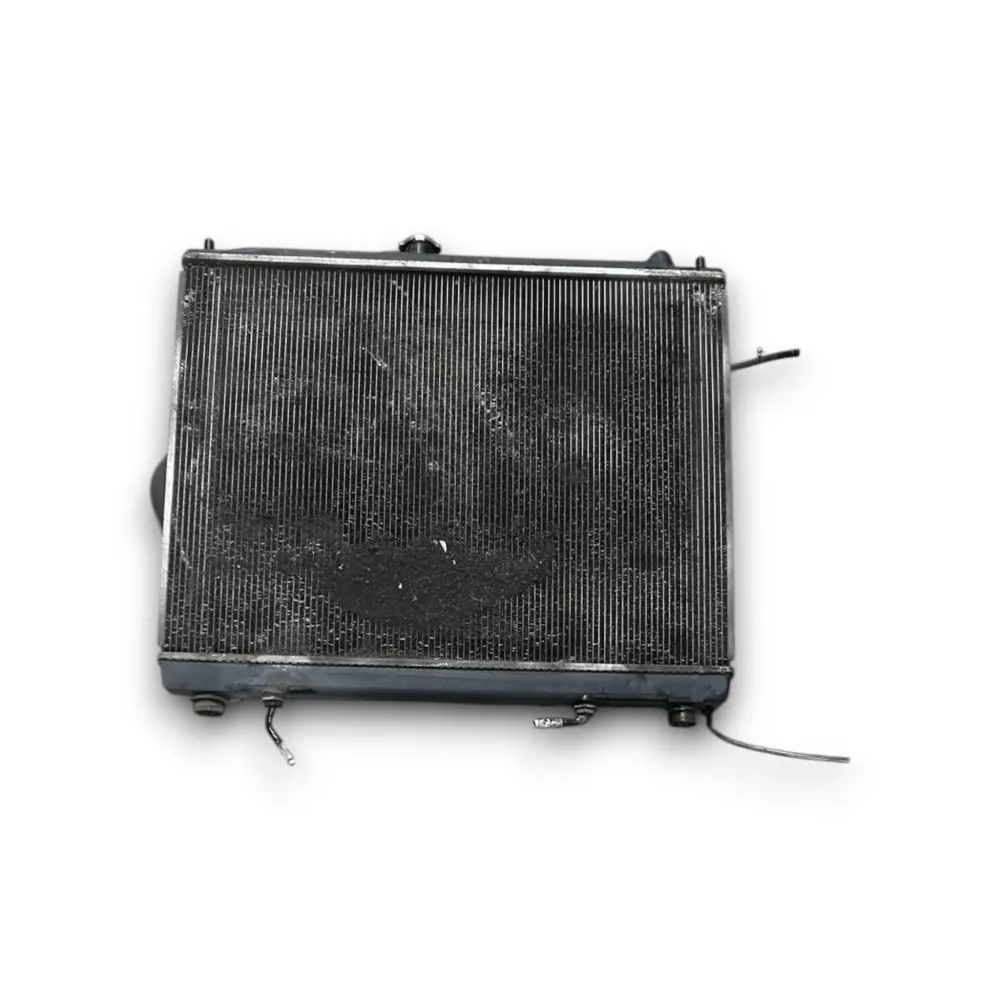 Radiator Mitsubishi Pajero V80 3.2 Diesel Cod: MR404894 (2006> 2021)