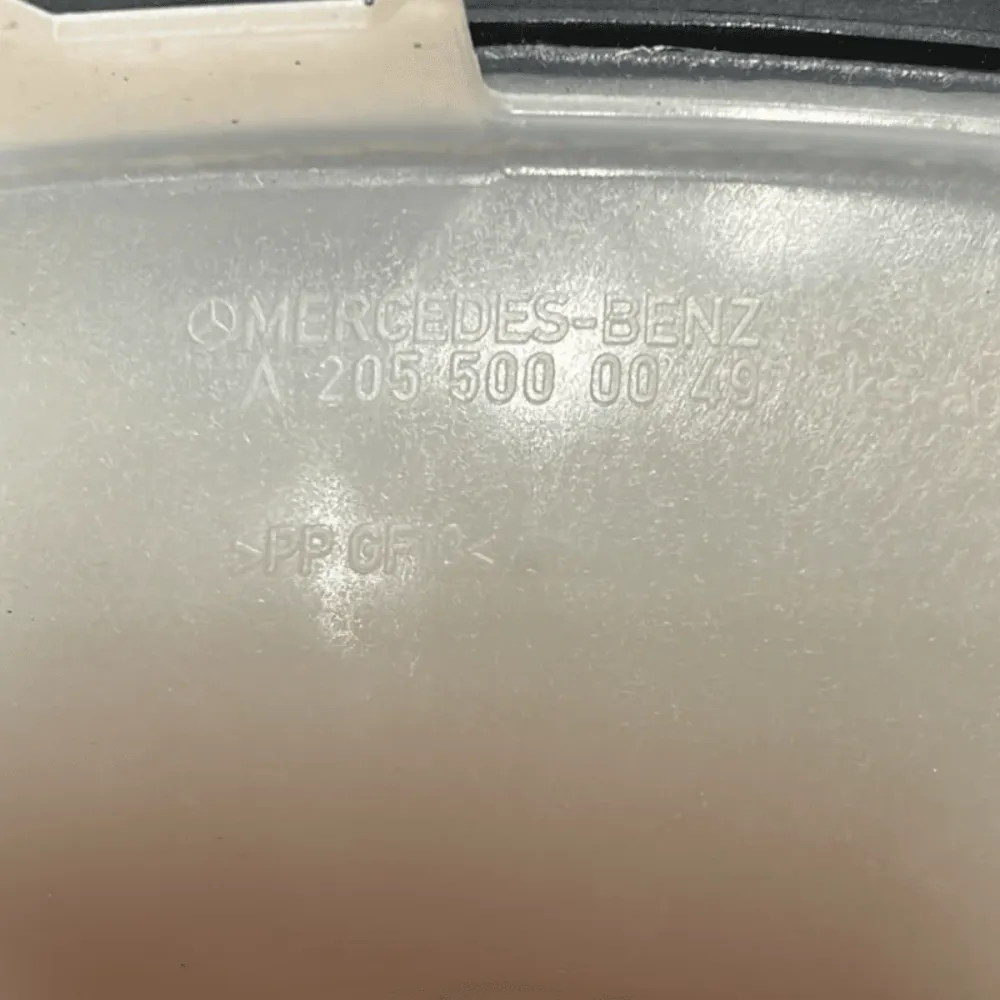Reservatório de líquido refrigerante mercedes classe c w205 cod:A2055000049 (2014 > 2021)