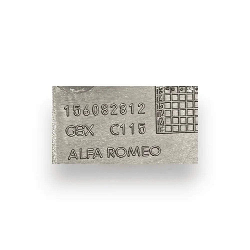 Revestimento do painel alfa romeo giulietta cod:156082812 (2010-2020)