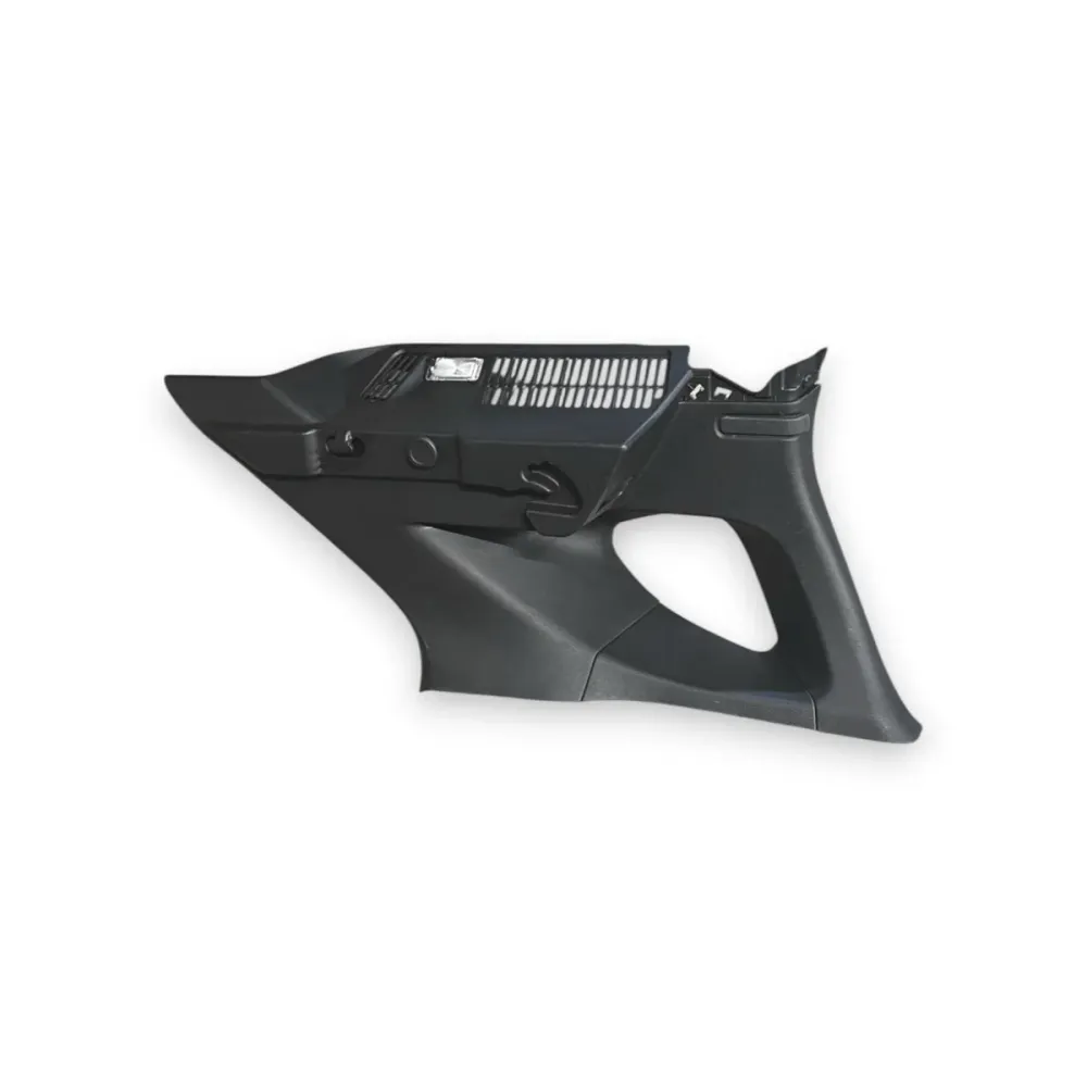 Revestimento do porta-malas interno direito (dx) nissan qashqai j12 cod:769576ua0a (2021-)