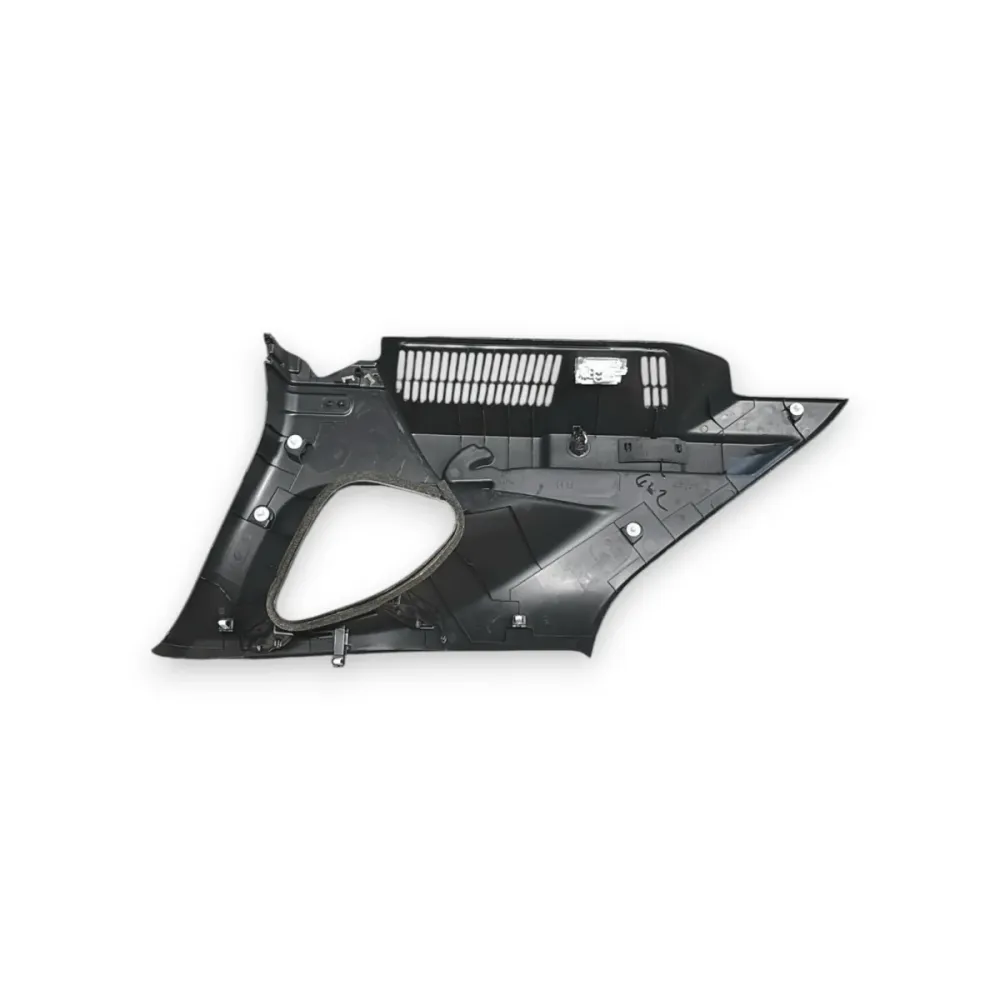 Revestimento do porta-malas interno direito (dx) nissan qashqai j12 cod:769576ua0a (2021-)