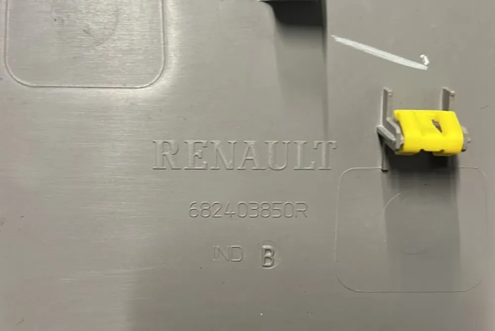 Revestimento do tacômetro Renault Zoe cod:682403850r (2013 > 2024)