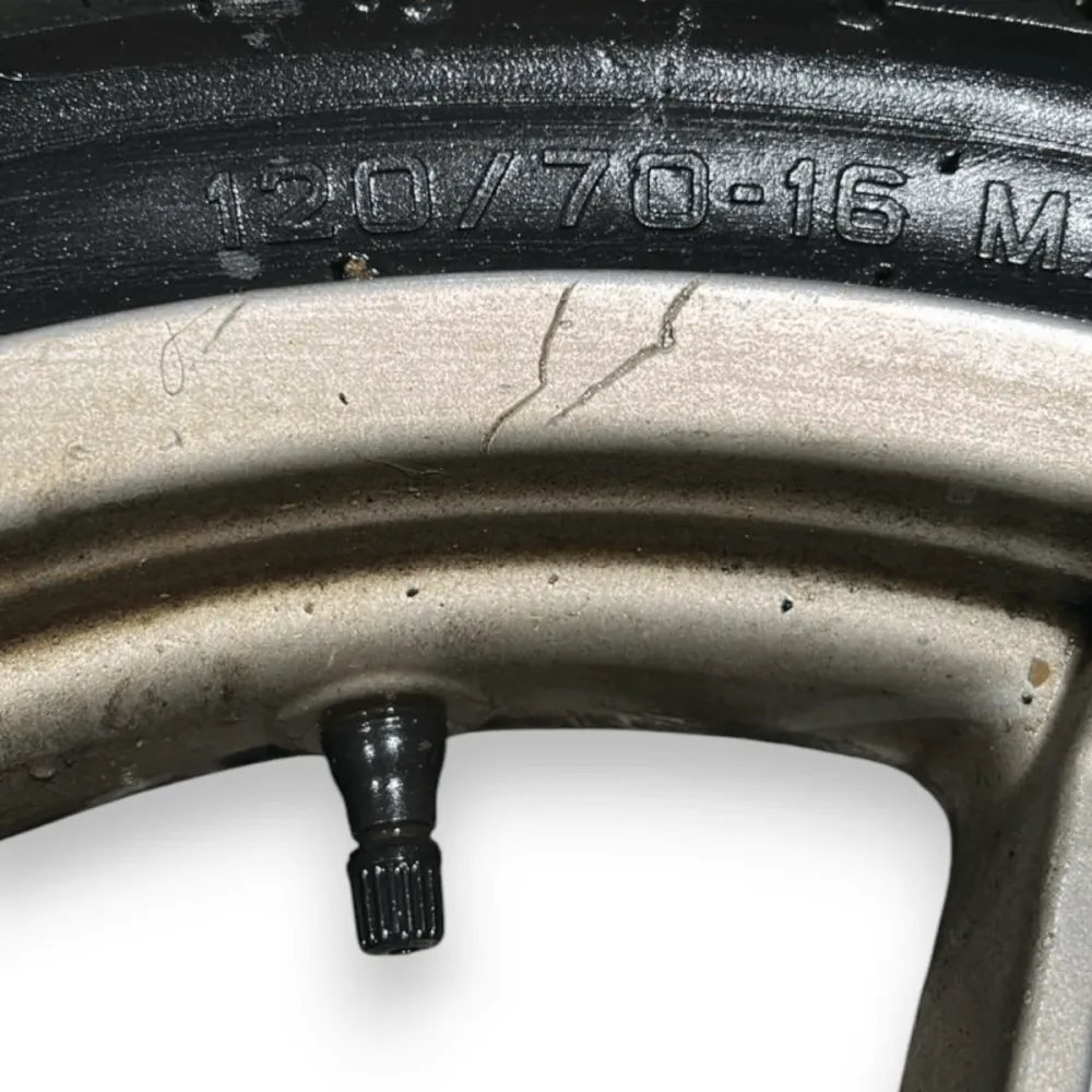 Roda dianteira yamaha x-city (2006 > 2016) (120/70 r16)