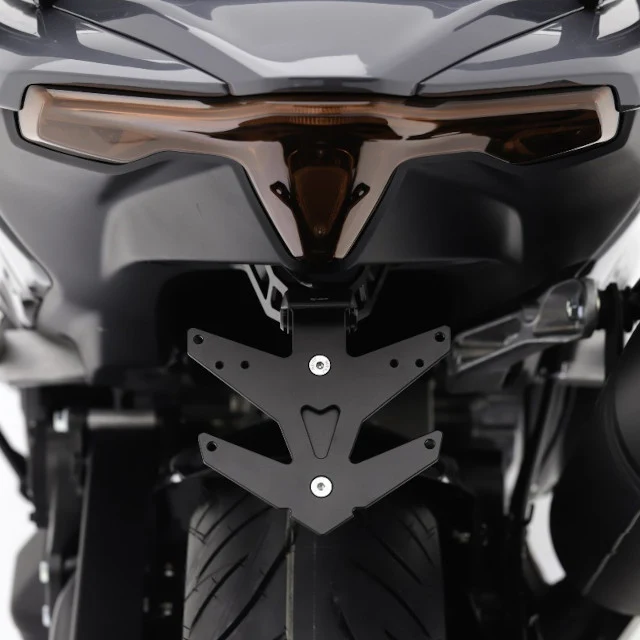 Suporte de matrícula com luz de matrícula Yamaha T-Max 560 Fase 2 BCD - preto mate