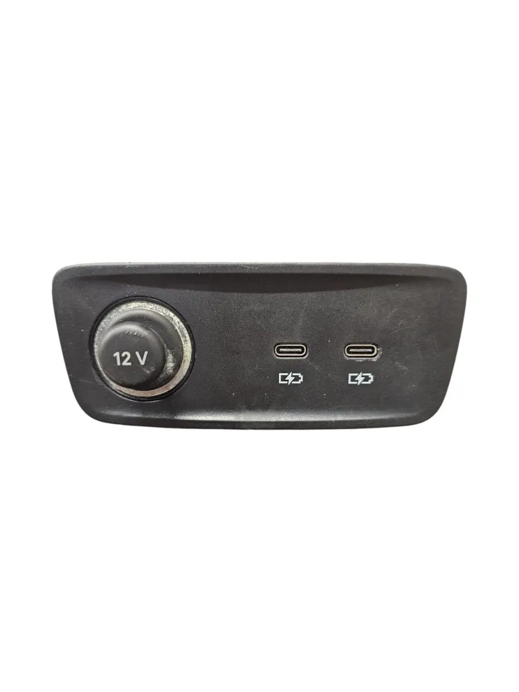 Túnel central central central do USB Audi Q3 F3 COD: 83A863324B (2018->)