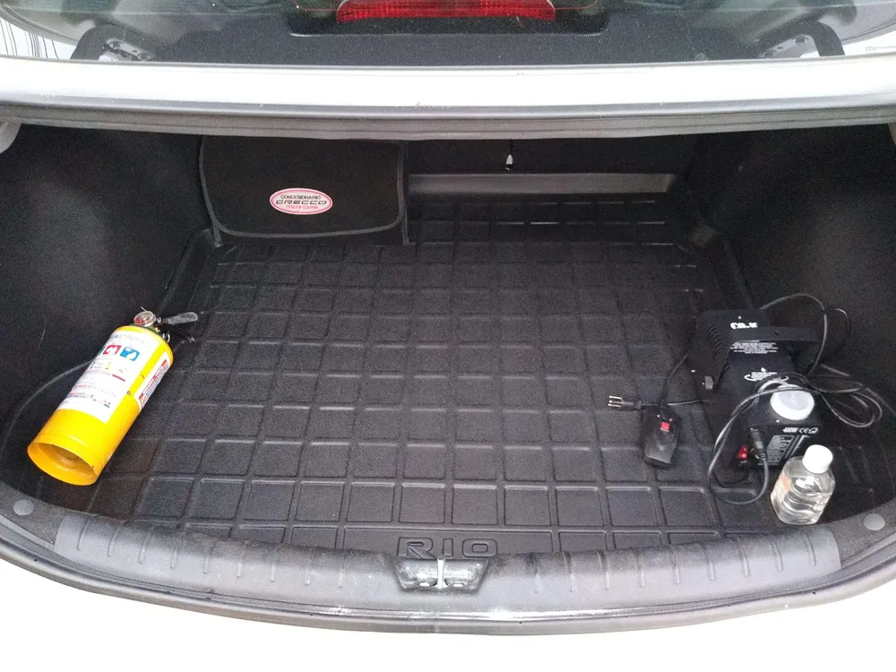 Tapete de porta-malas termoformado Todoparts 3mm Kia Rio Sedan 2018 2024