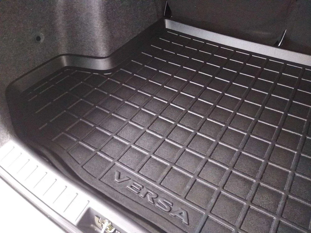 Tapete de porta-malas termoformado Todoparts 3mm Nissan Versa 2020 2025