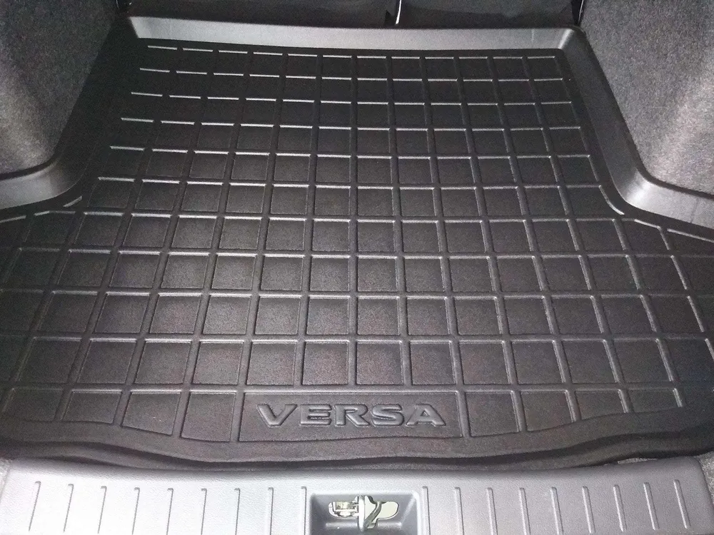 Tapete de porta-malas termoformado Todoparts 3mm Nissan Versa 2020 2025
