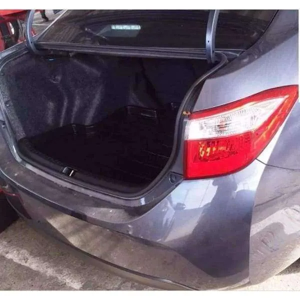 Tapete de porta-malas termoformado Todoparts 3mm Toyota Corolla 2004 2014