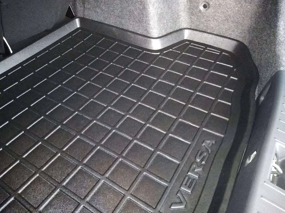 Tapete de porta-malas termoformado Todoparts Econo-2,5 mm Nissan Versa 2012 2019
