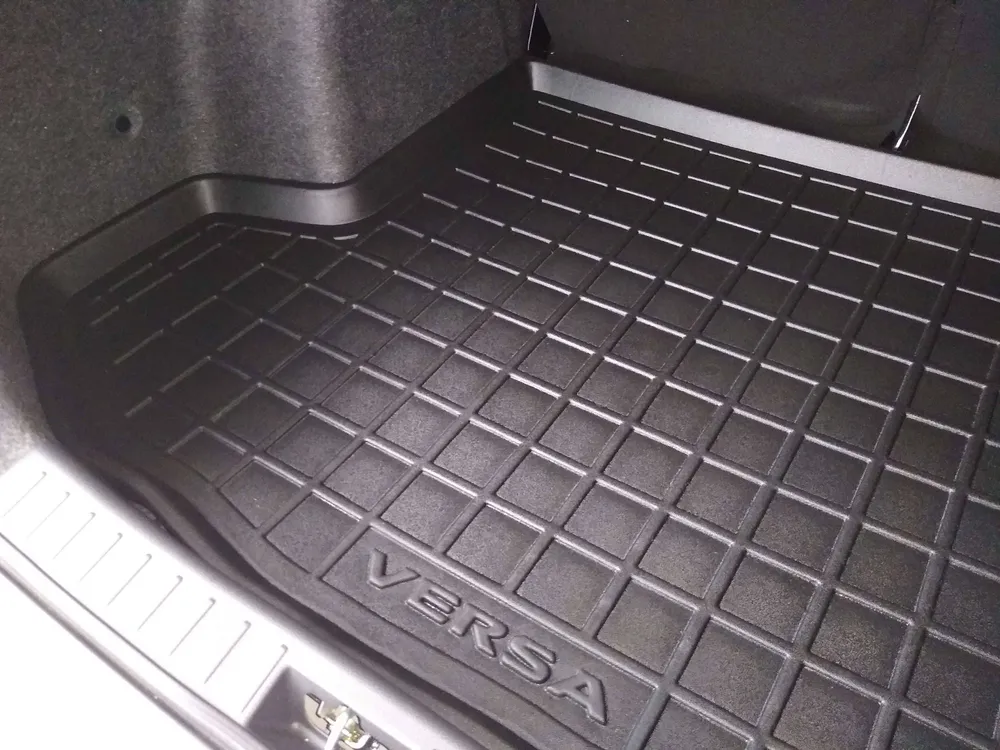 Tapete de porta-malas termoformado Todoparts Econo-2,5 mm Nissan Versa 2012 2019
