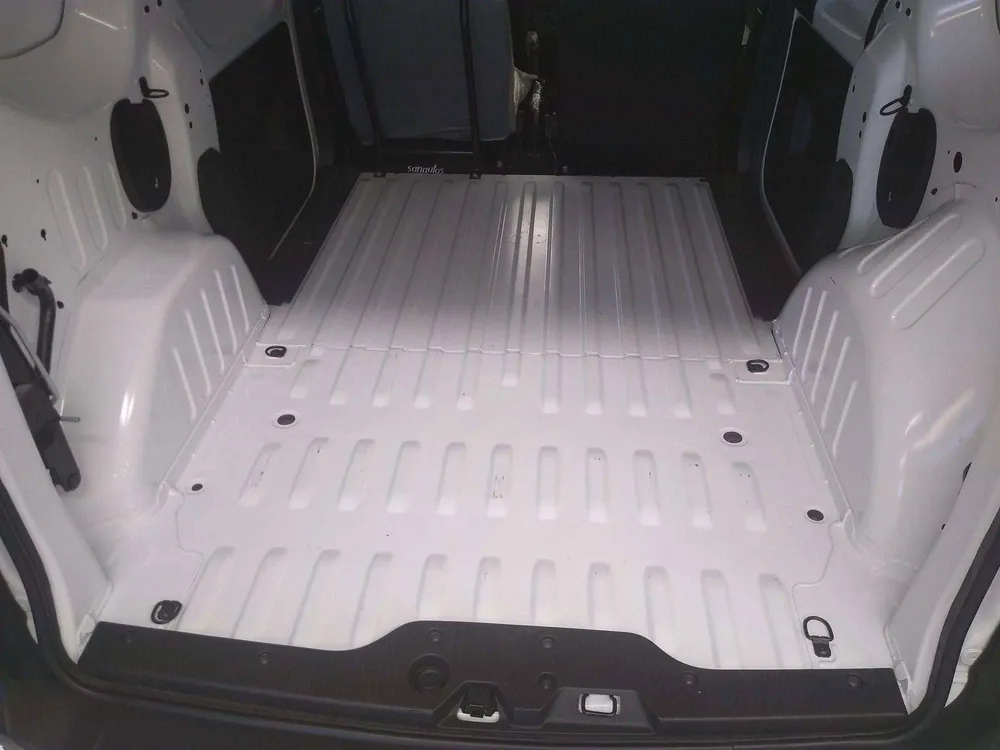 Tapete termoformado Todoparts 3mm para porta-malas Renault Kangoo 2020 2024