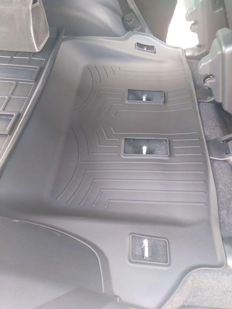 Tapete termoformado Todoparts 3mm para terceira fileira Toyota Fortuner 2017 2025