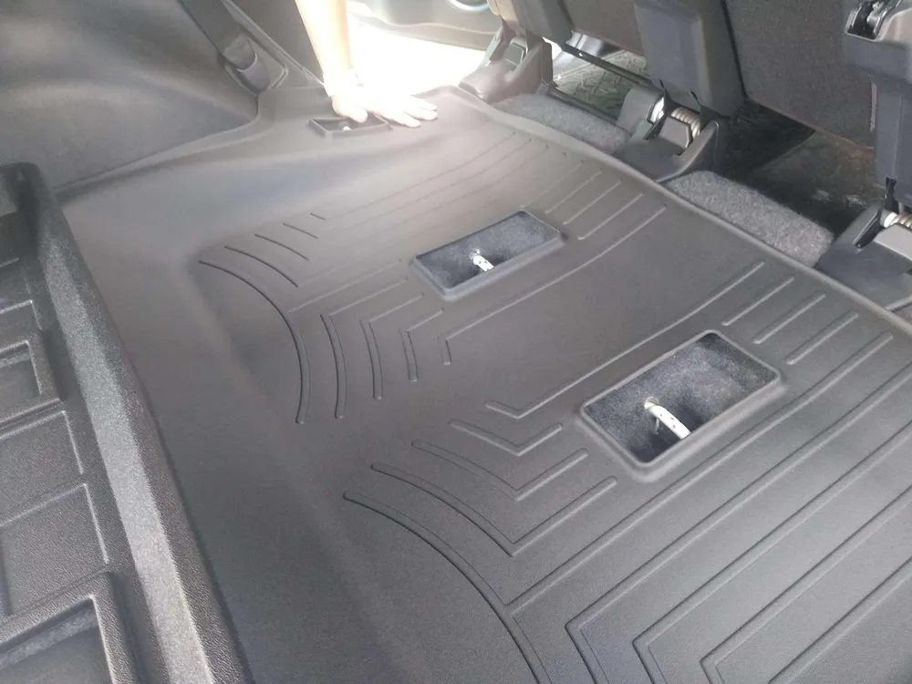 Tapete termoformado Todoparts 3mm para terceira fileira Toyota Fortuner 2017 2025