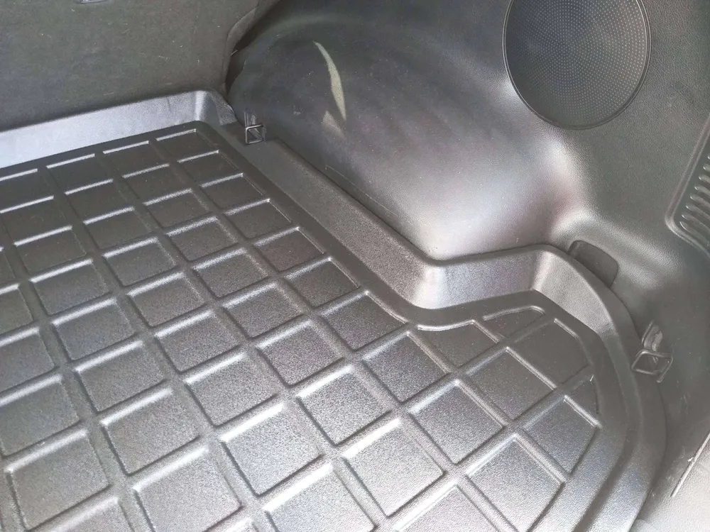 Tapete termoformado Todoparts Econo - 2,5 mm para porta-malas Kia Sportage Ql 2017 2022