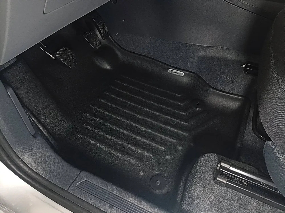Tapetes termoformados foscos Todoparts 1ª fileira Volkswagen Virtus